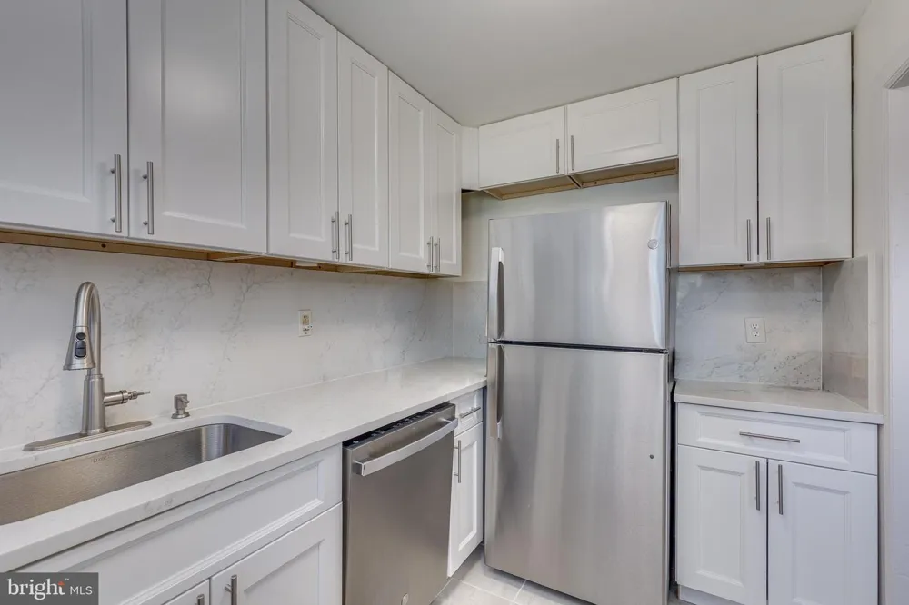 117 CHERRY PARKE Cherry Hill, NJ 08002