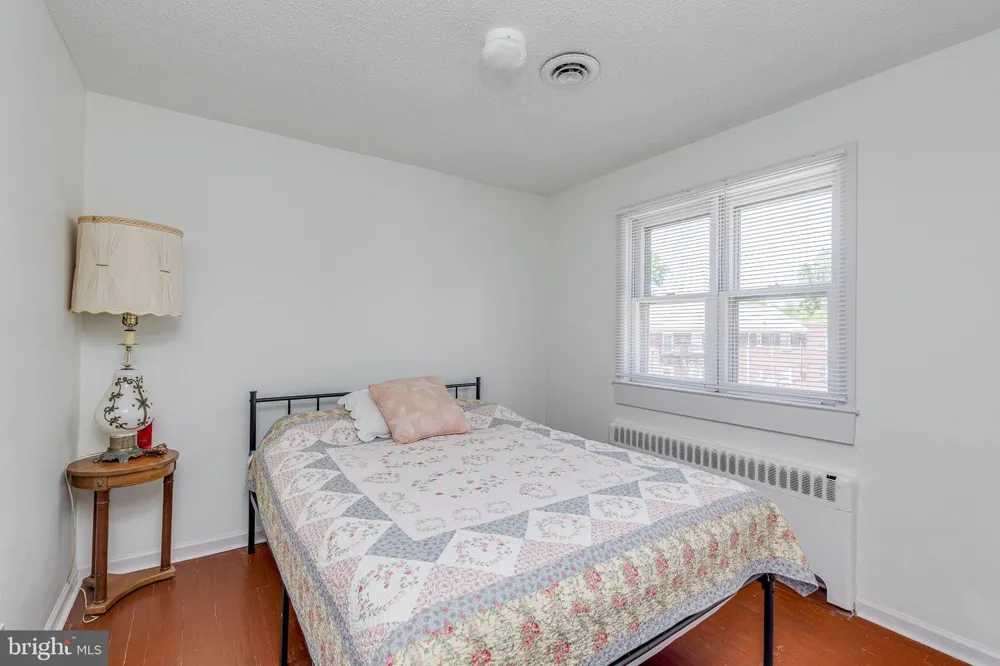 117 CHERRY PARKE Cherry Hill, NJ 08002