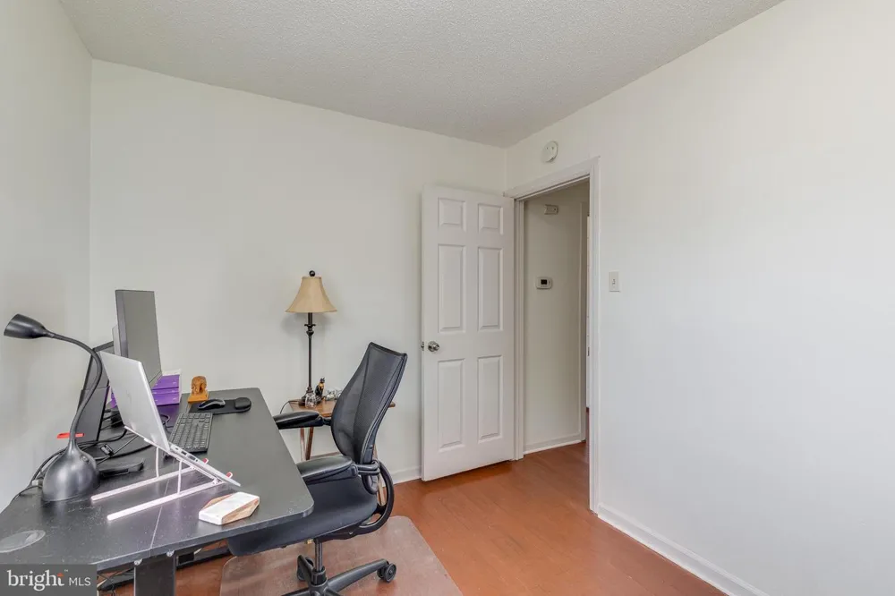 117 CHERRY PARKE Cherry Hill, NJ 08002