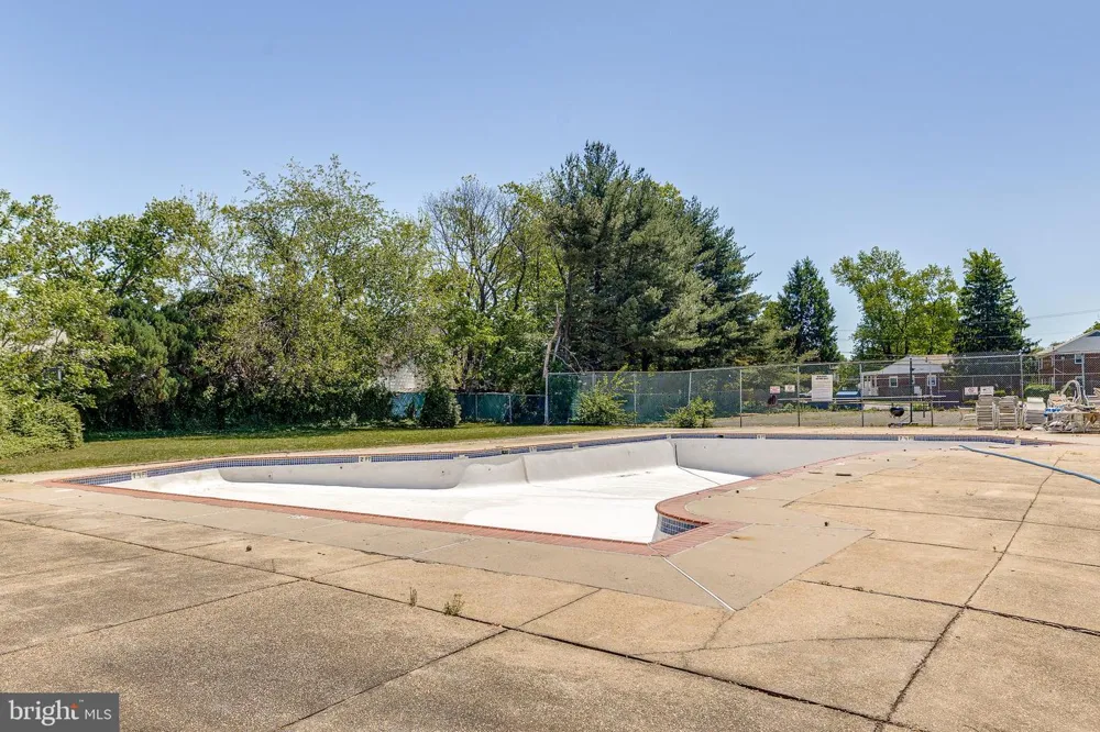 117 CHERRY PARKE Cherry Hill, NJ 08002
