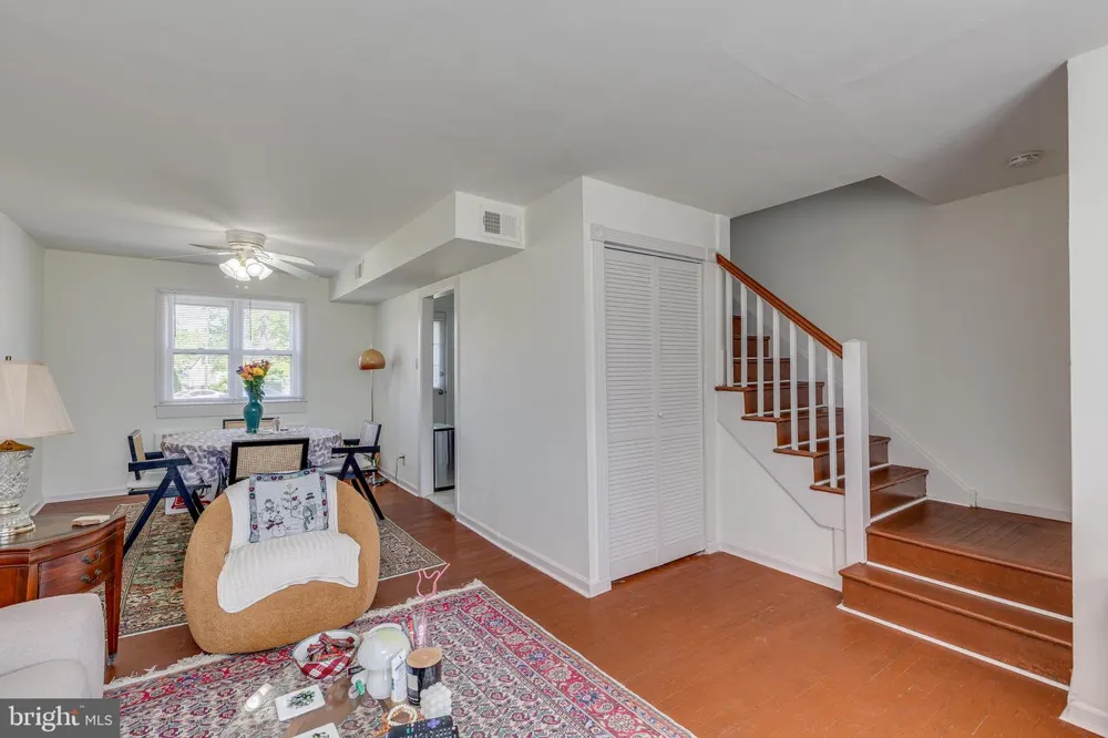 117 CHERRY PARKE Cherry Hill, NJ 08002