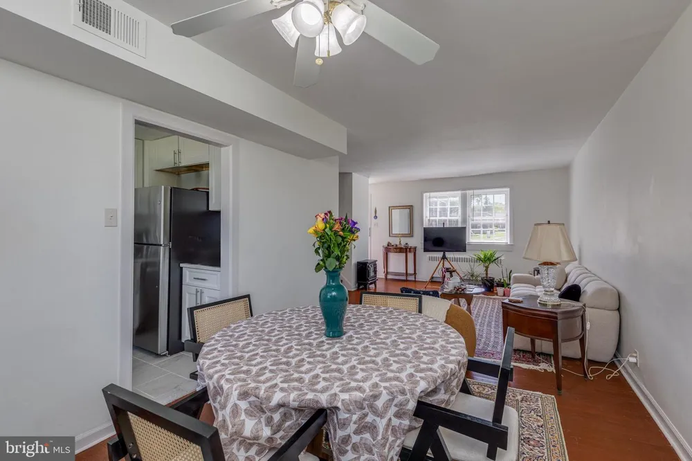 117 CHERRY PARKE Cherry Hill, NJ 08002
