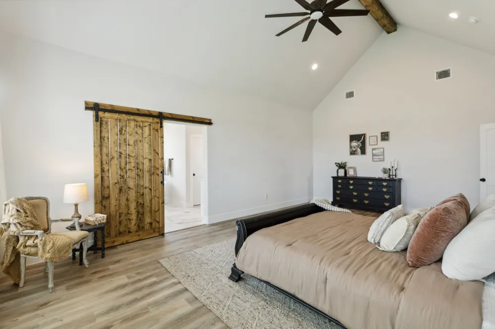 25 Dove Landing Valley View, TX 76272
