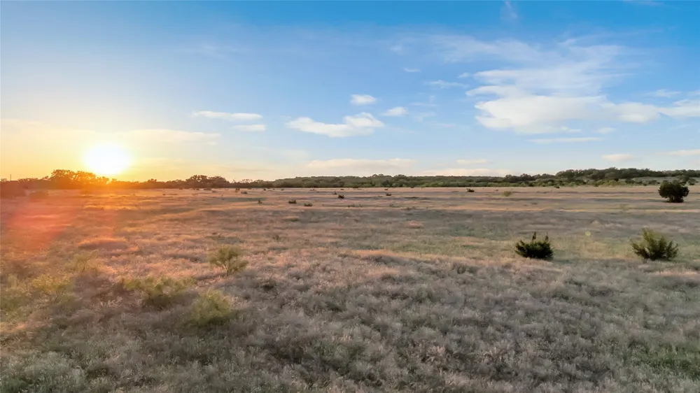 824 County Road 409 Talpa, TX 76882