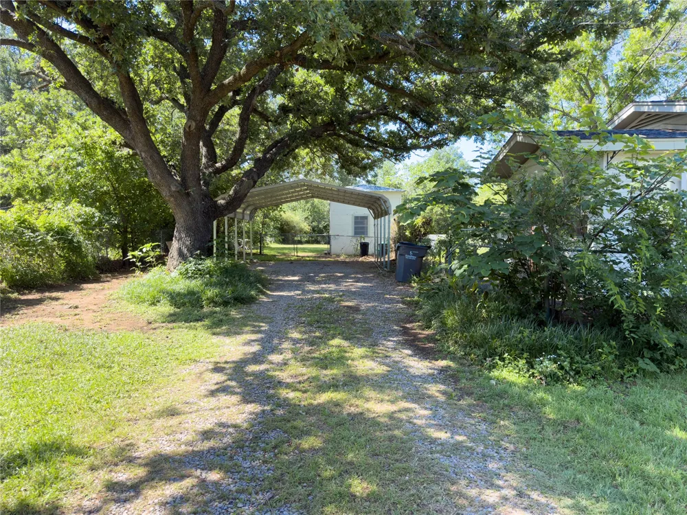 1332 Florea Street Graham, TX 76450
