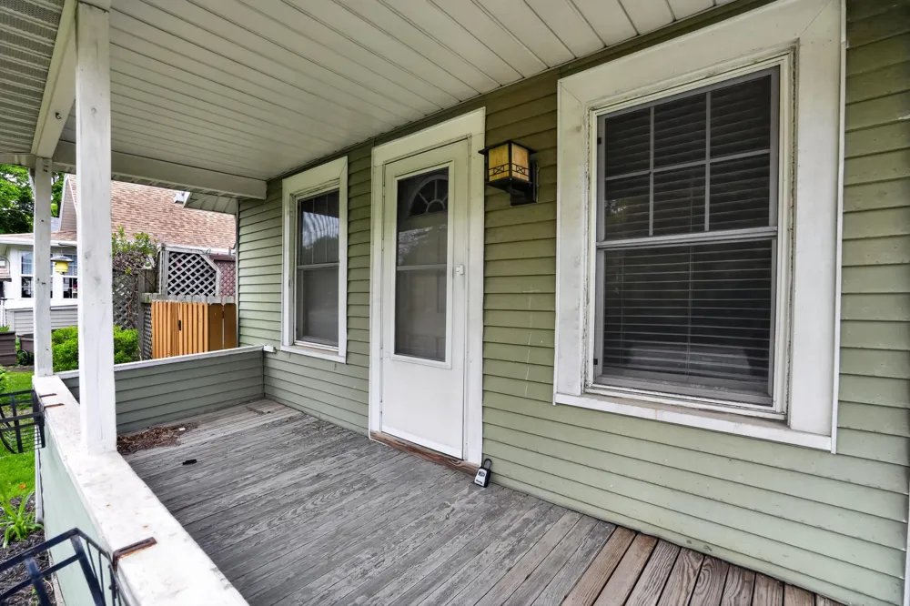2533 S Washington Avenue Lansing, MI 48910