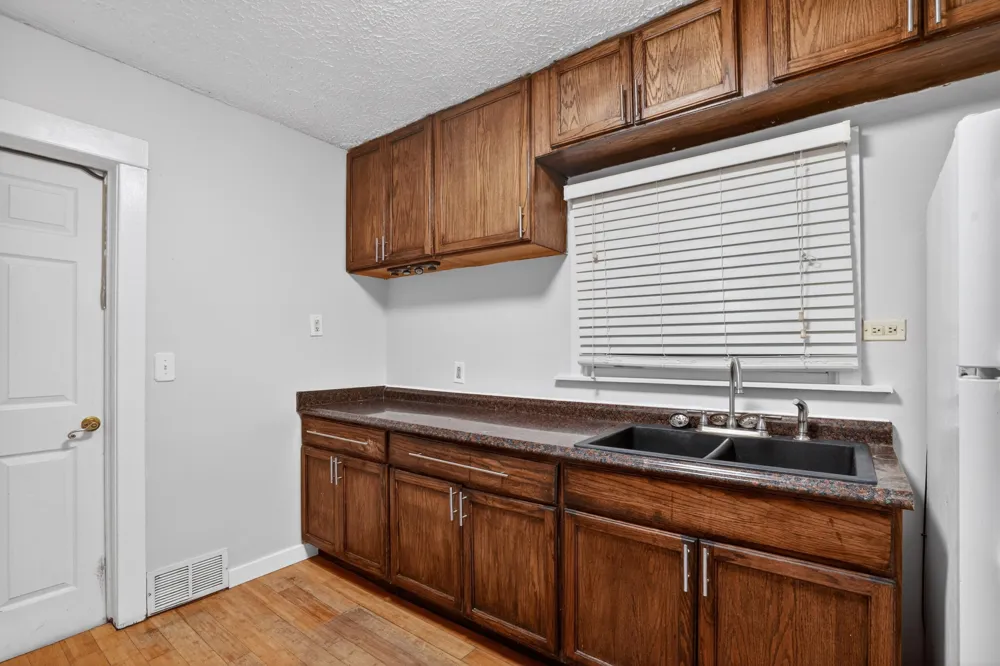 2533 S Washington Avenue Lansing, MI 48910