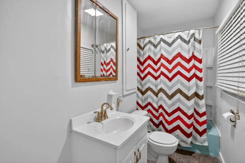 2533 S Washington Avenue Lansing, MI 48910