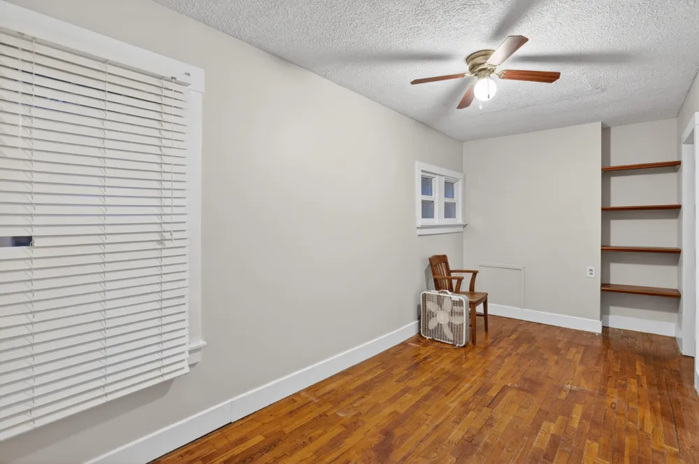 2533 S Washington Avenue Lansing, MI 48910