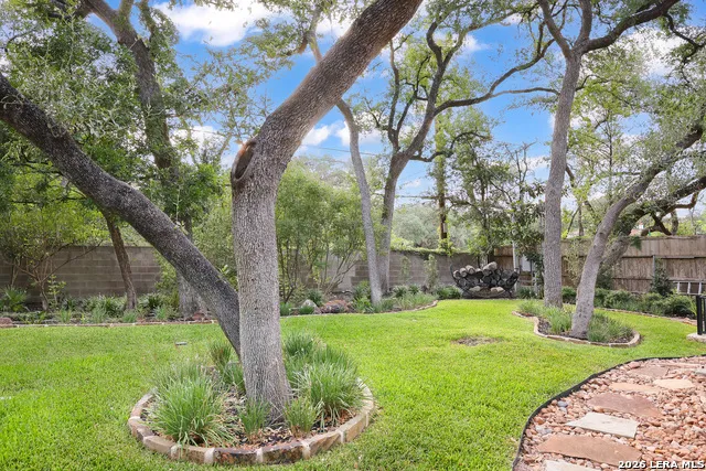 227 Devine Rd Olmos Park, TX 78212
