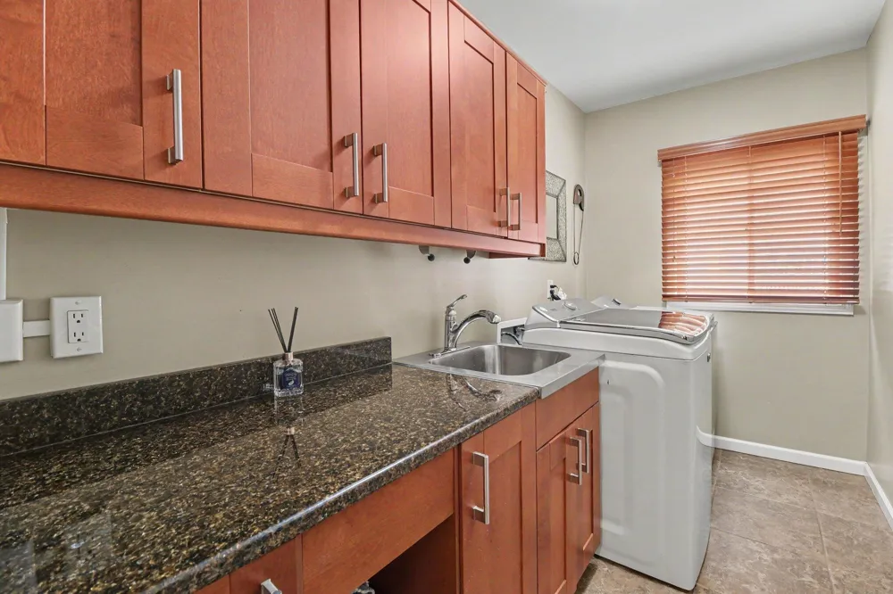 17107 Maple Hill Drive Northville, MI 48168