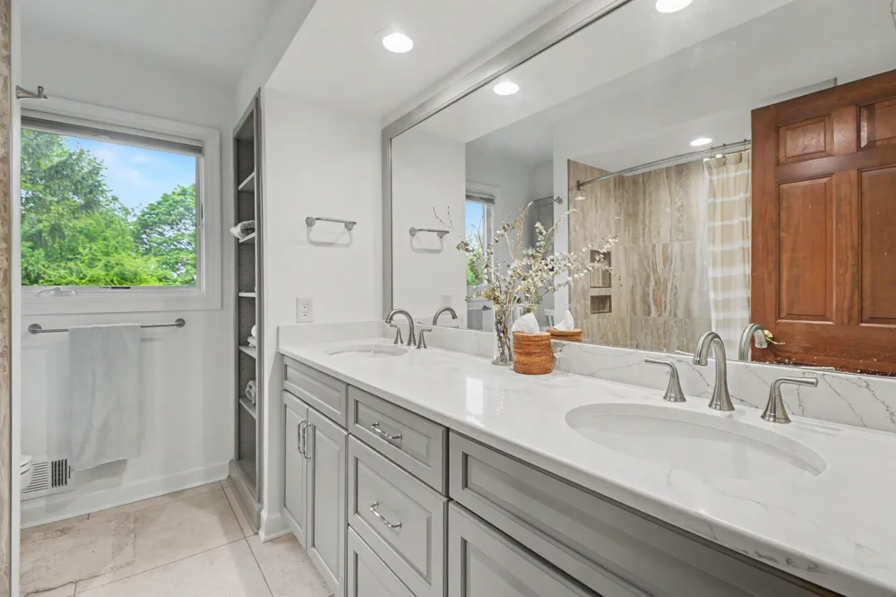 17107 Maple Hill Drive Northville, MI 48168