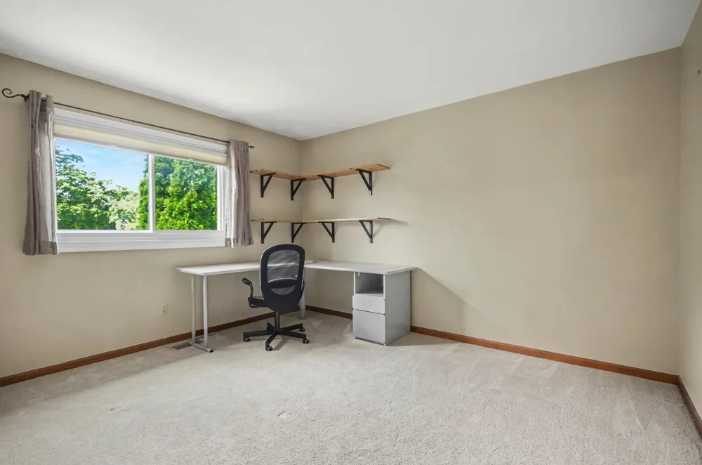 17107 Maple Hill Drive Northville, MI 48168