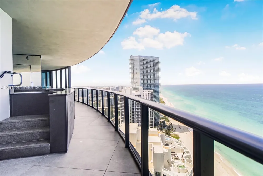 18555 Collins Ave #3705 Sunny Isles Beach, FL 33160