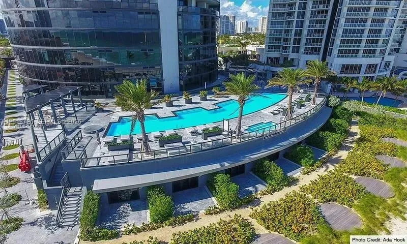 18555 Collins Ave #3705 Sunny Isles Beach, FL 33160