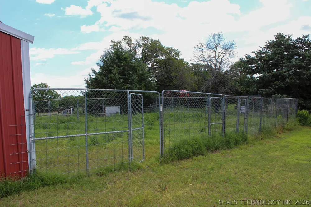 13248 3540 ROAD Maud, OK 74854