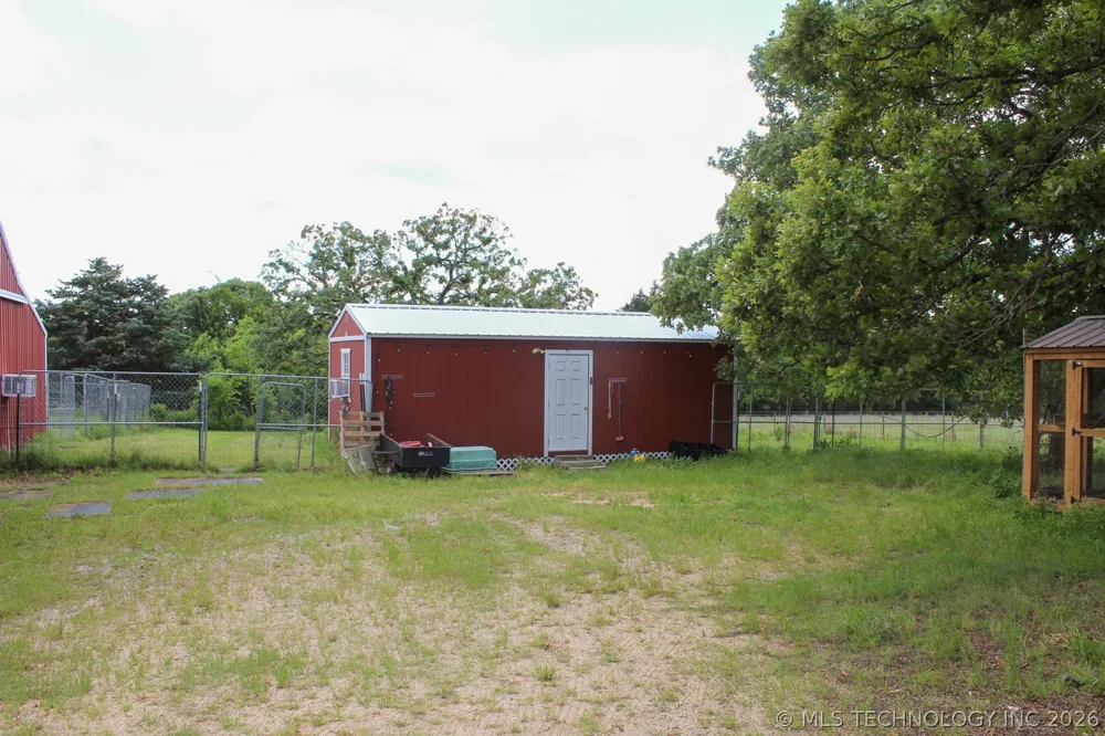 13248 3540 ROAD Maud, OK 74854