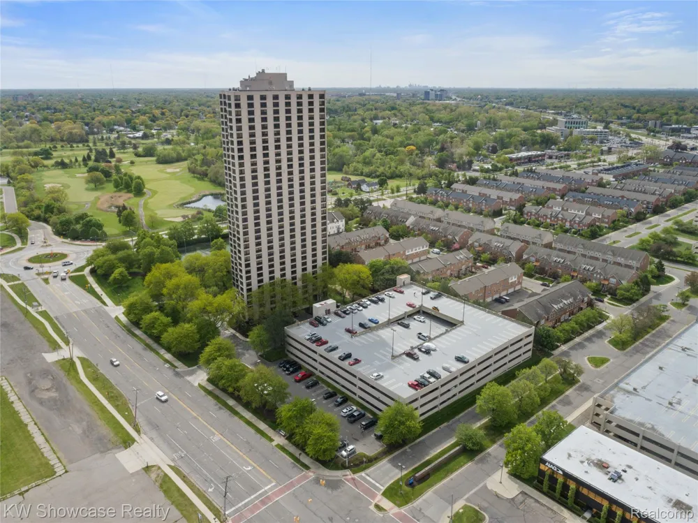 5000 Town Center Center #703 Southfield City, MI 48075