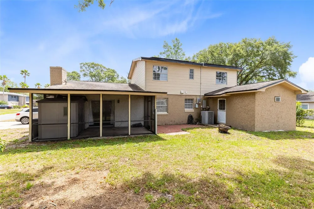 8698 HILLSIDE DRIVE Orlando, FL 32810