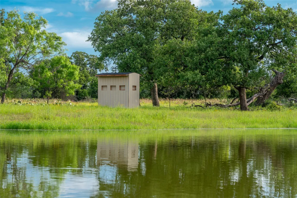 3501 CR120 Marble Falls, TX 78654