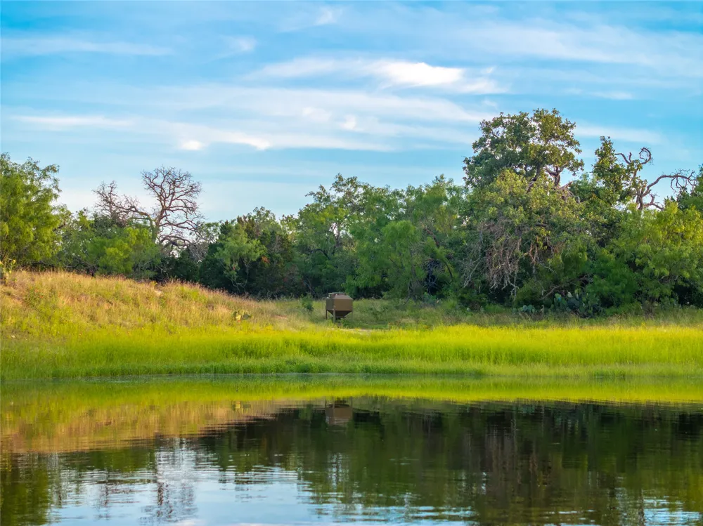 3501 CR120 Marble Falls, TX 78654