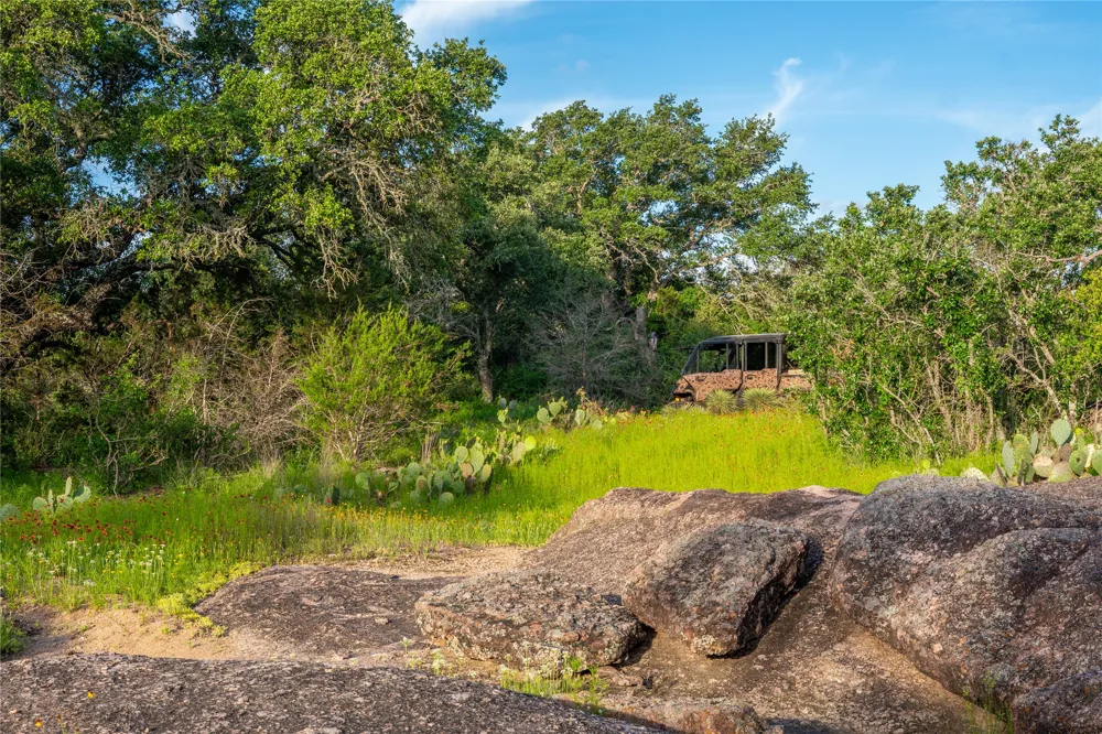 3501 CR120 Marble Falls, TX 78654