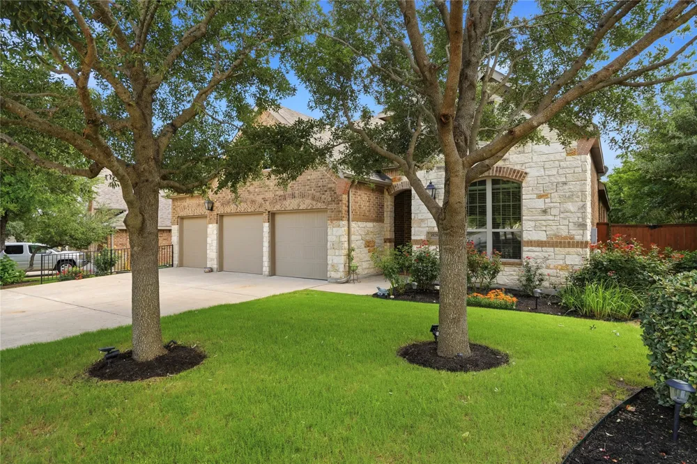 3928 Cole Valley Lane Round Rock, TX 78681