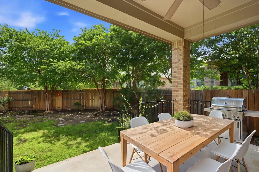 3928 Cole Valley Lane Round Rock, TX 78681