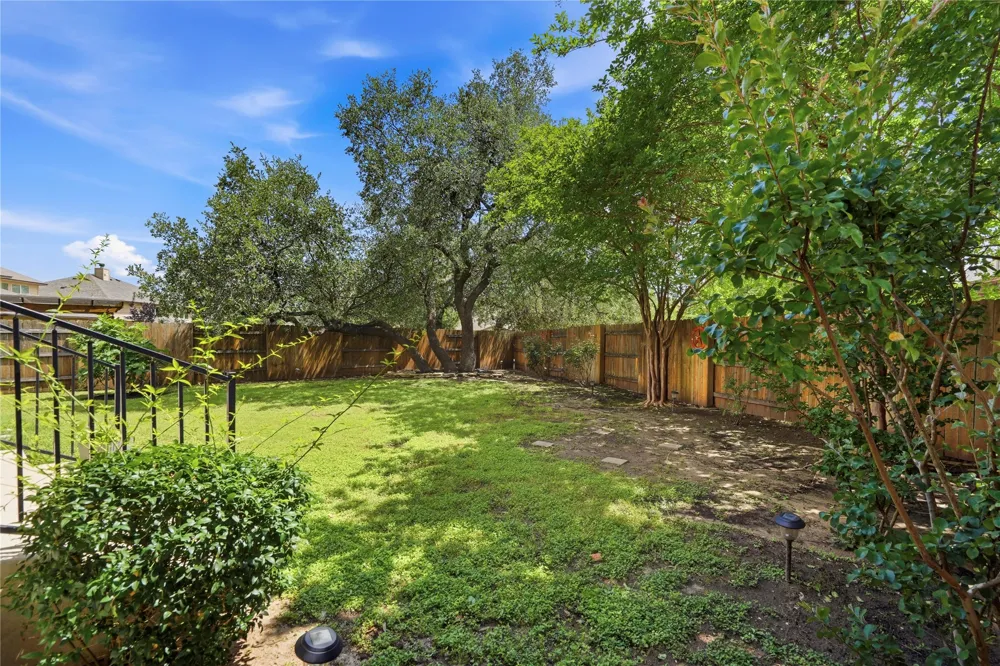3928 Cole Valley Lane Round Rock, TX 78681