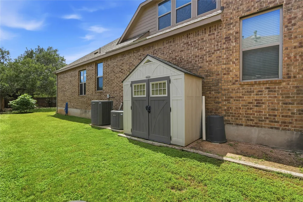 3928 Cole Valley Lane Round Rock, TX 78681