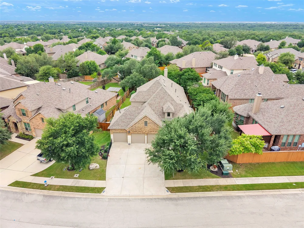 3928 Cole Valley Lane Round Rock, TX 78681