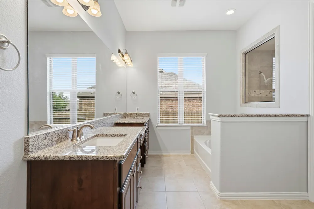 3928 Cole Valley Lane Round Rock, TX 78681