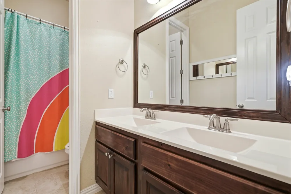 3928 Cole Valley Lane Round Rock, TX 78681