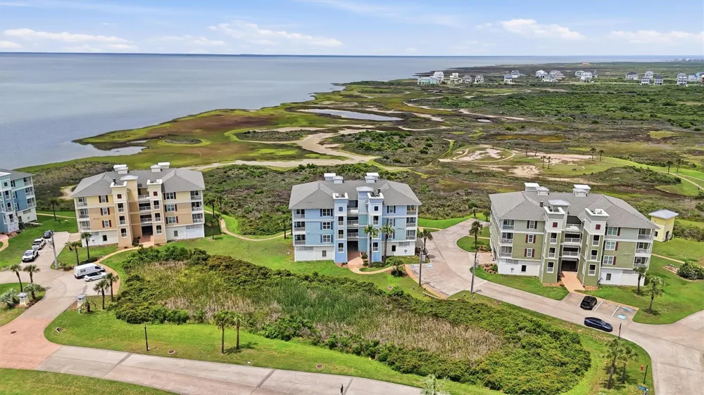 26550 Mangrove Drive #303 Galveston, TX 77554