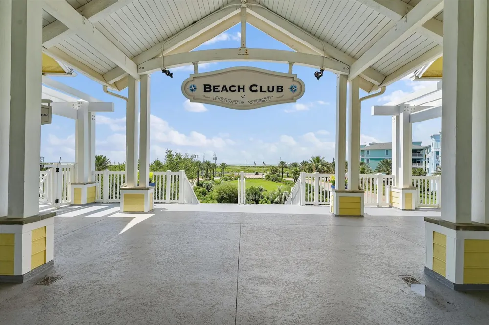 26550 Mangrove Drive #303 Galveston, TX 77554