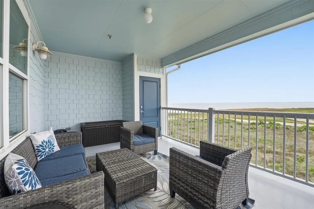 26550 Mangrove Drive #303 Galveston, TX 77554