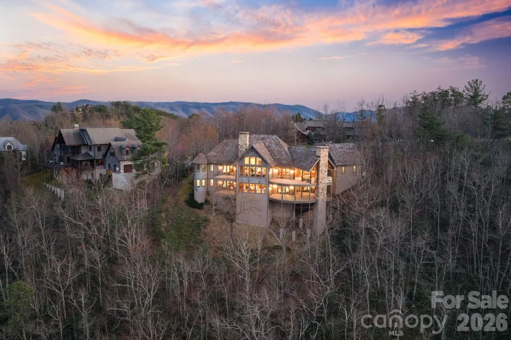 2054 Reynolds Parkway Boone, NC 28607