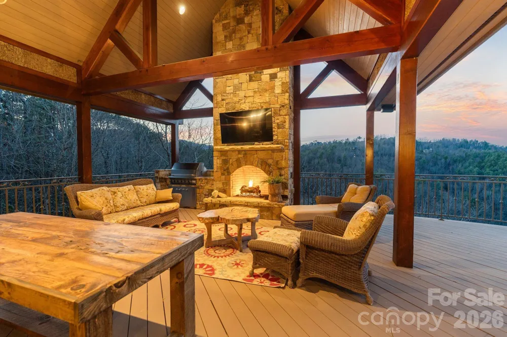 2054 Reynolds Parkway Boone, NC 28607