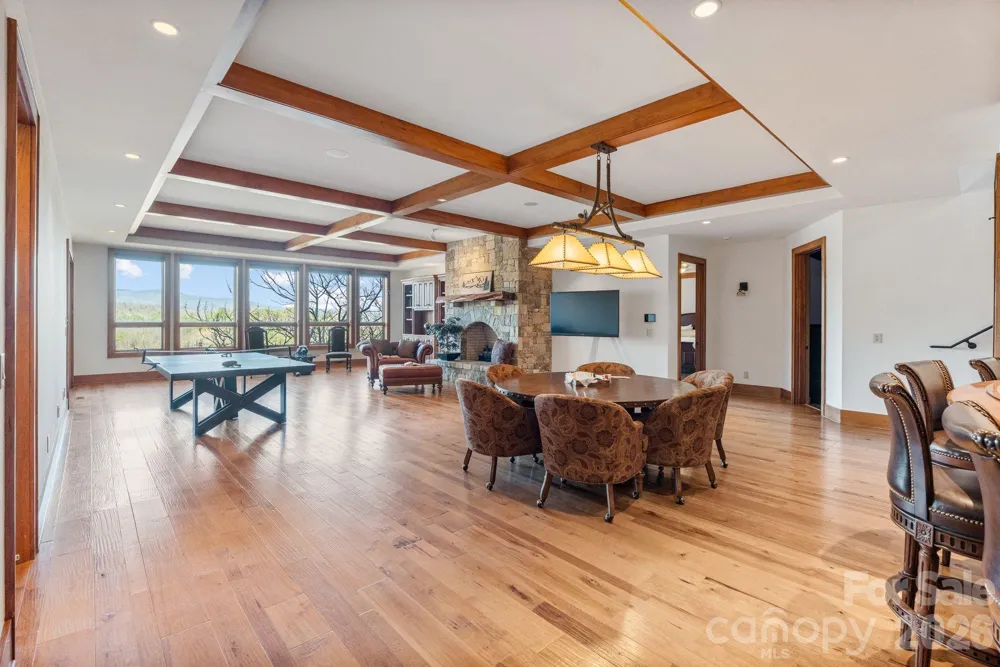 2054 Reynolds Parkway Boone, NC 28607