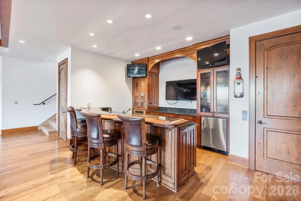 2054 Reynolds Parkway Boone, NC 28607