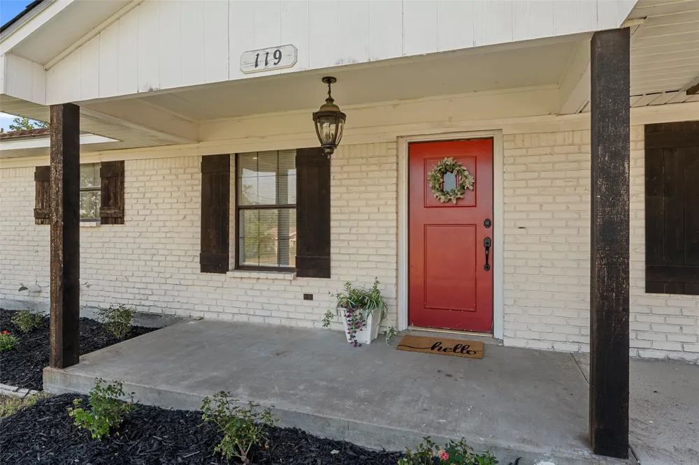 119 Castleman Circle Hewitt, TX 76643