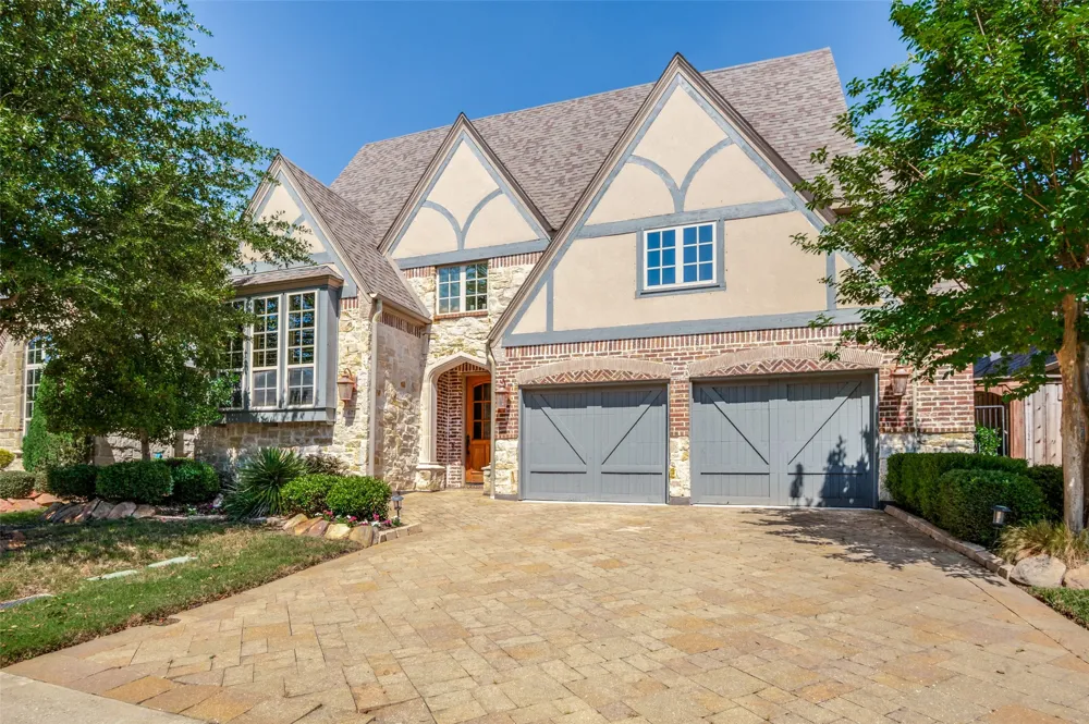675 Brookstone Drive Irving, TX 75039