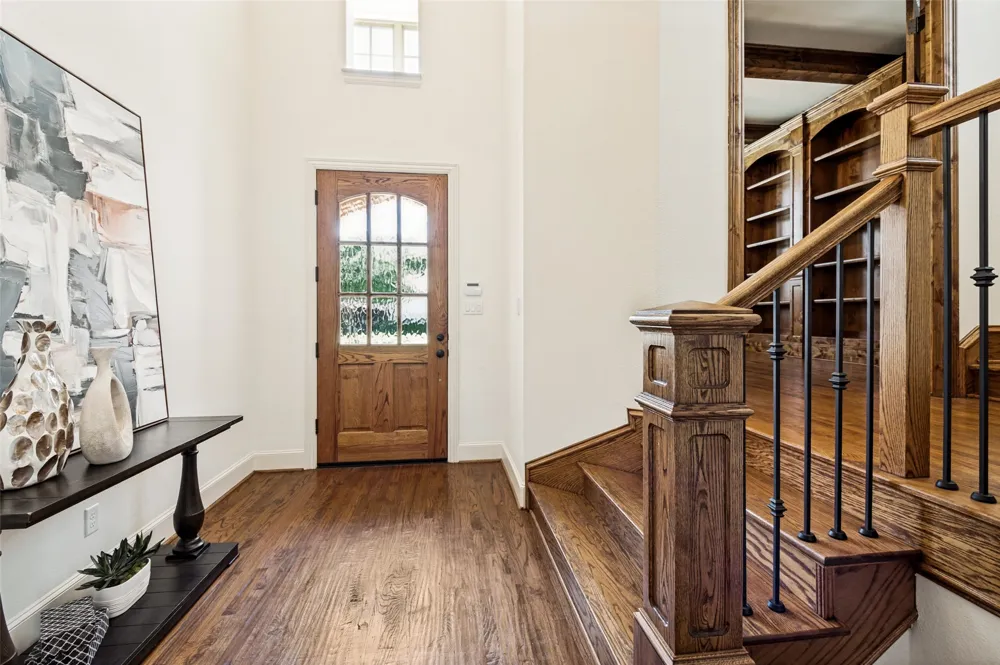 675 Brookstone Drive Irving, TX 75039