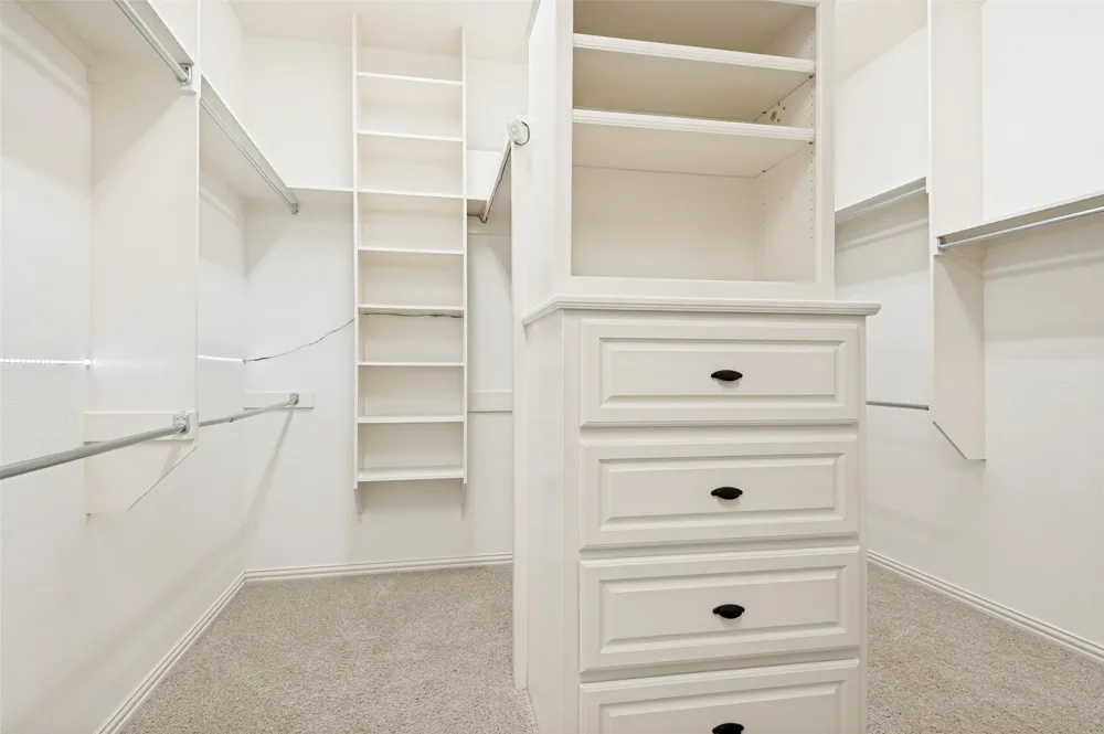 675 Brookstone Drive Irving, TX 75039