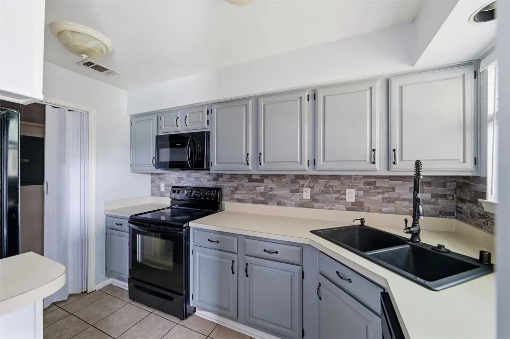 1212 Horizon Trail #3621 Arlington, TX 76011