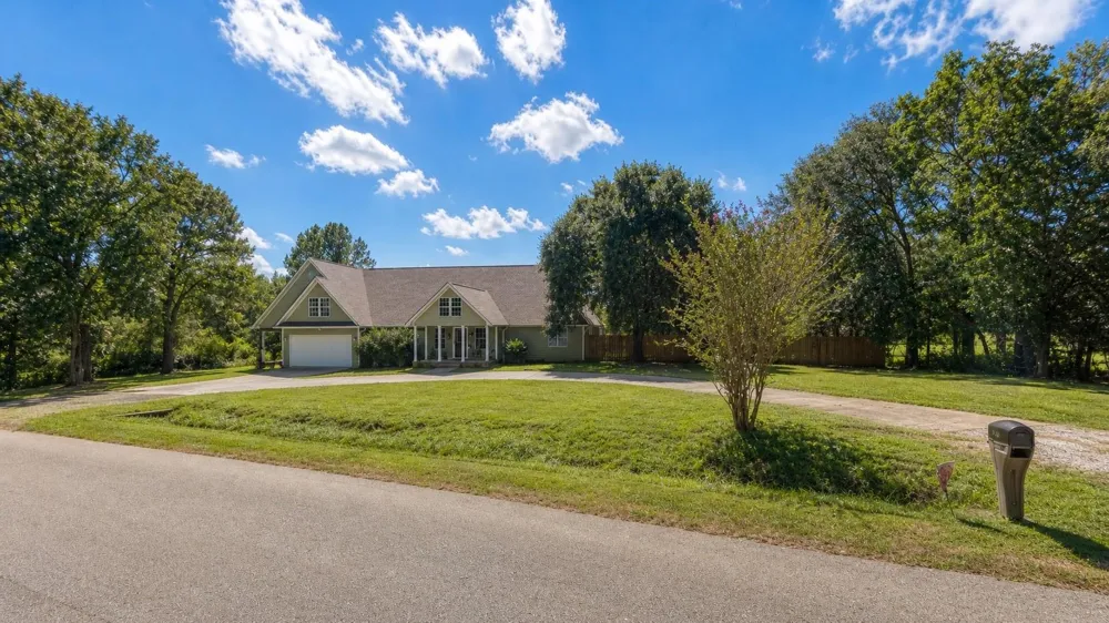 9012 Cooks Lake Road Lumberton, TX 77657