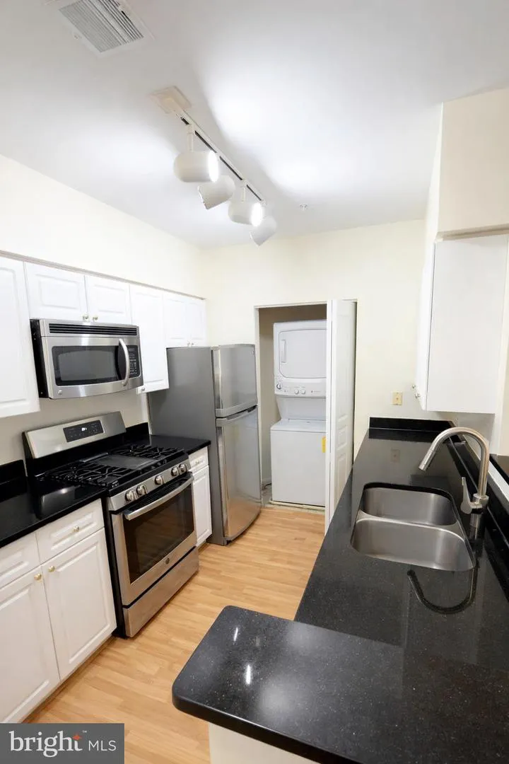 12919 ALTON SQUARE #203 Herndon, VA 20170