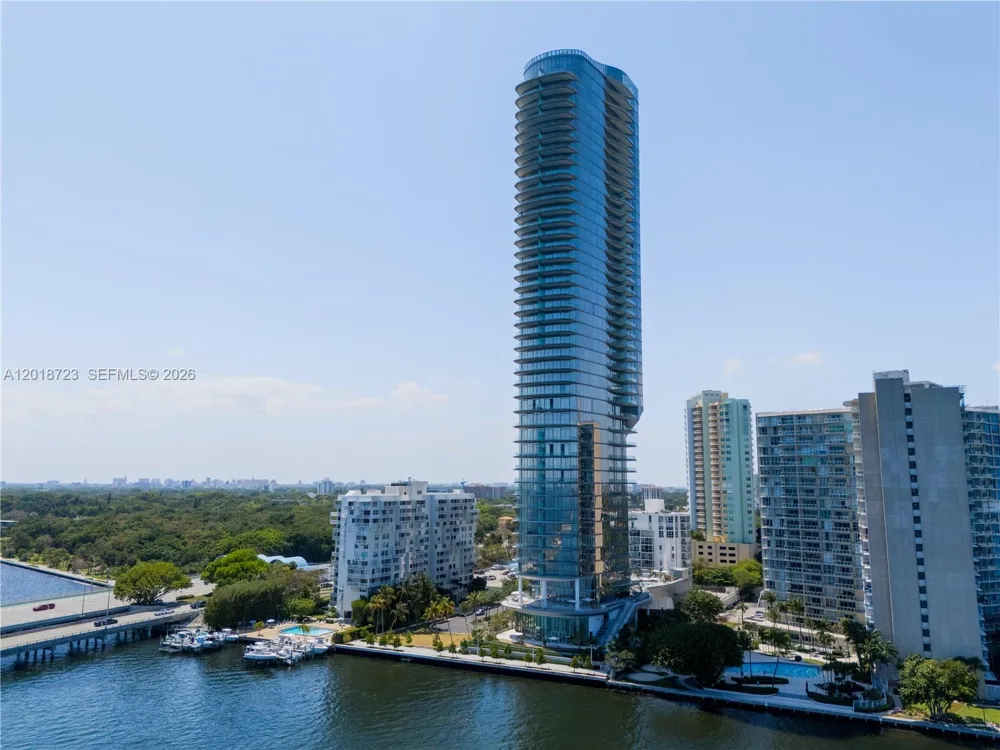 175 25 RD #804 Miami, FL 33129