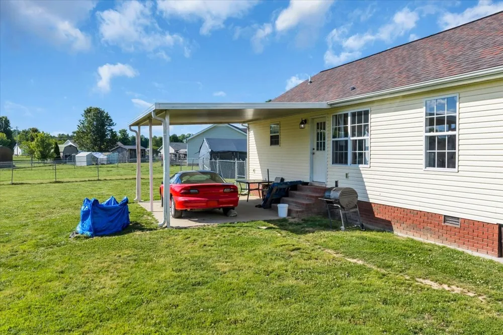 148 Rileys Bend Rd Lynchburg, TN 37352