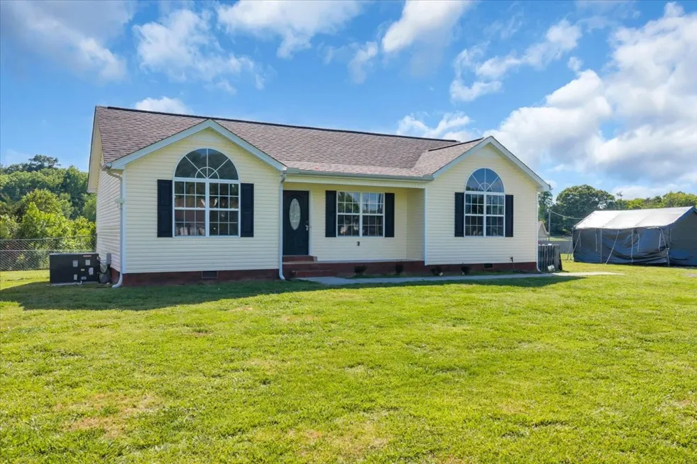 148 Rileys Bend Rd Lynchburg, TN 37352